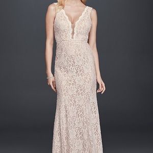 Beautiful Formal/Wedding Lace Dress NWT